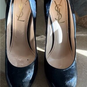 Yves Saint Laurent Glossy Black Heels